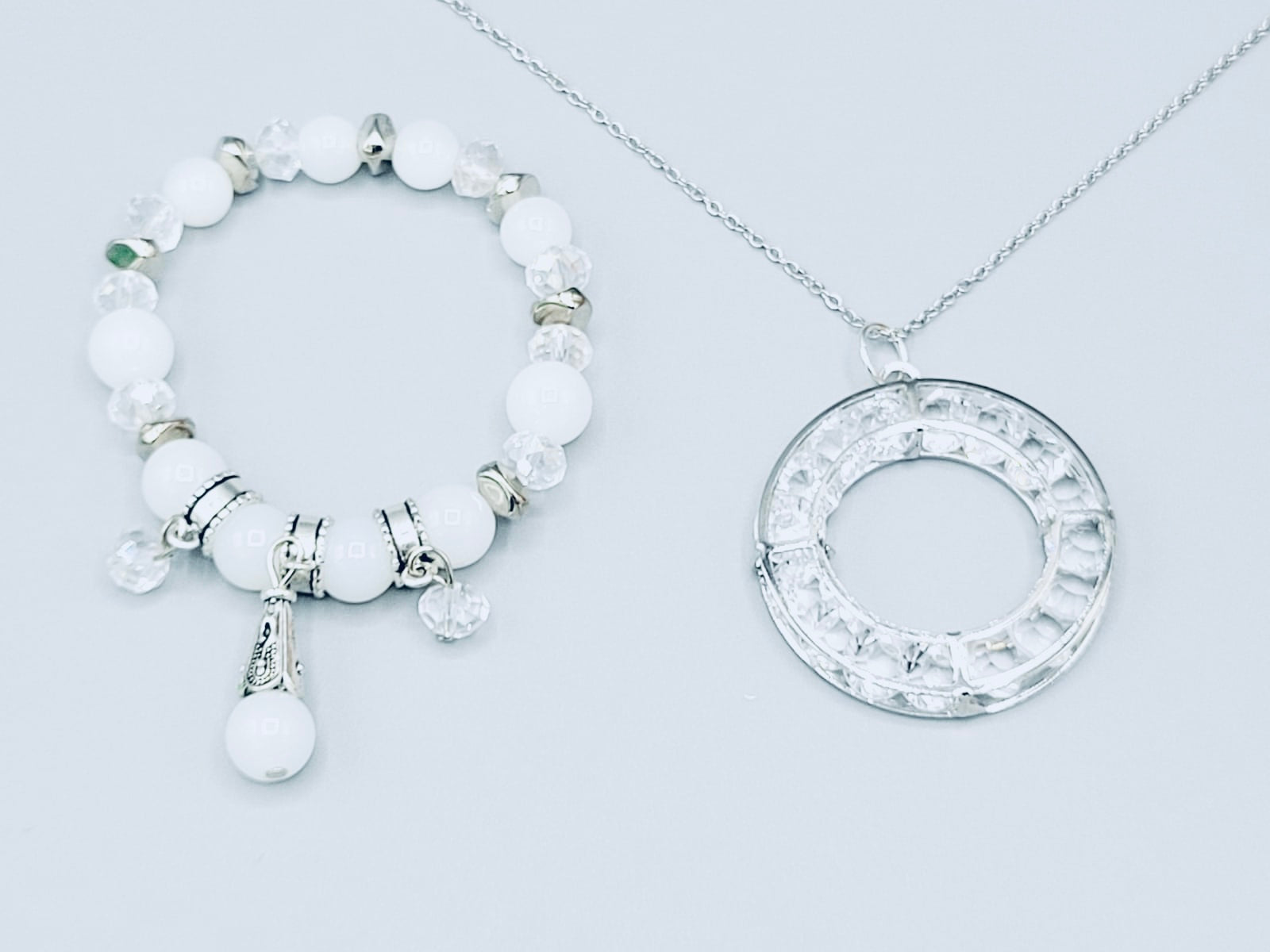 White Circle Set