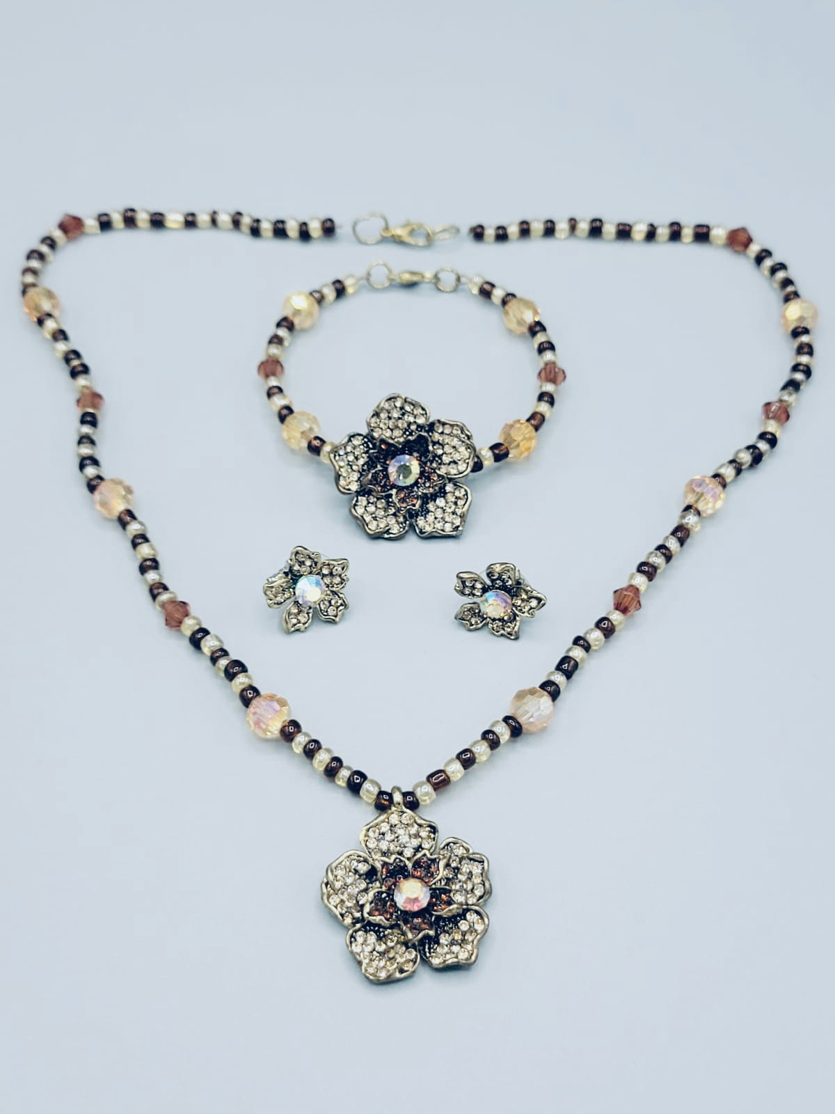 Brown Flower Set